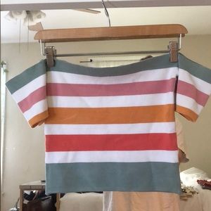 Off the shoulder crop